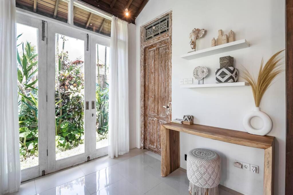 Amedee Villa