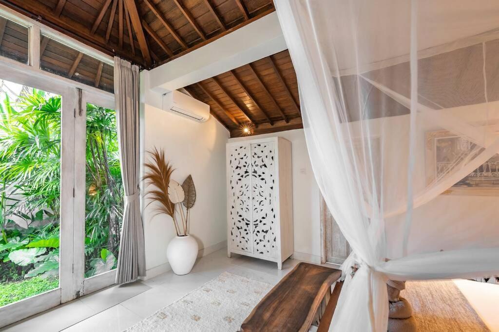 Amedee Ubud