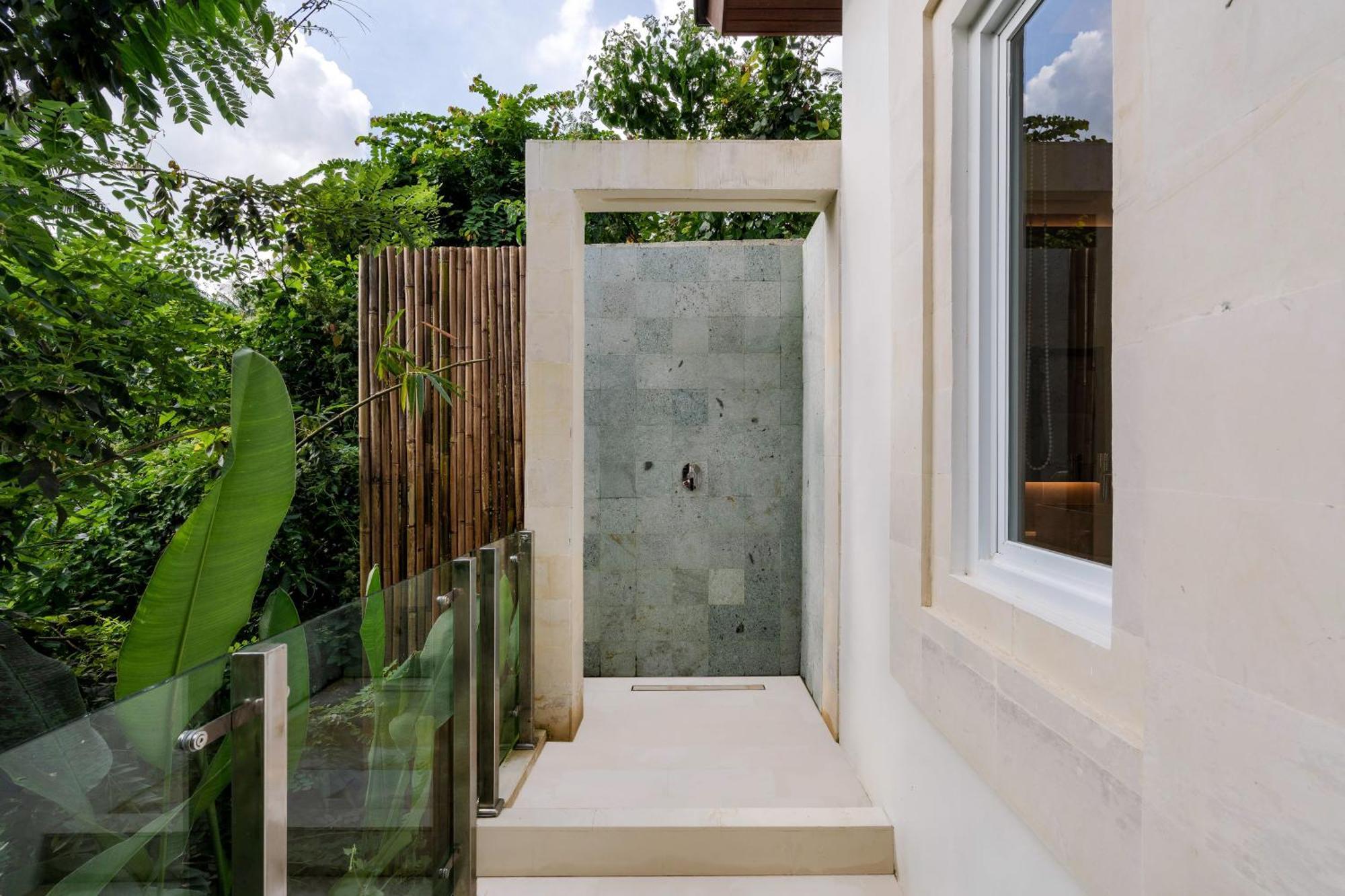 Villa The Maz By Balisuperhost