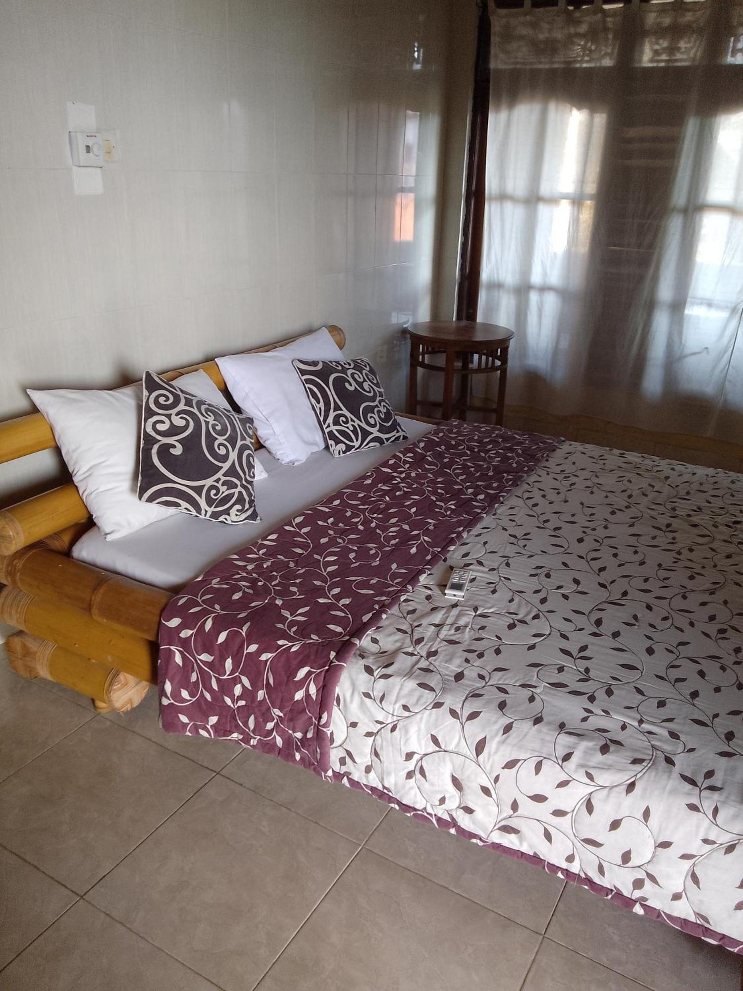 Tunjung Guest house *