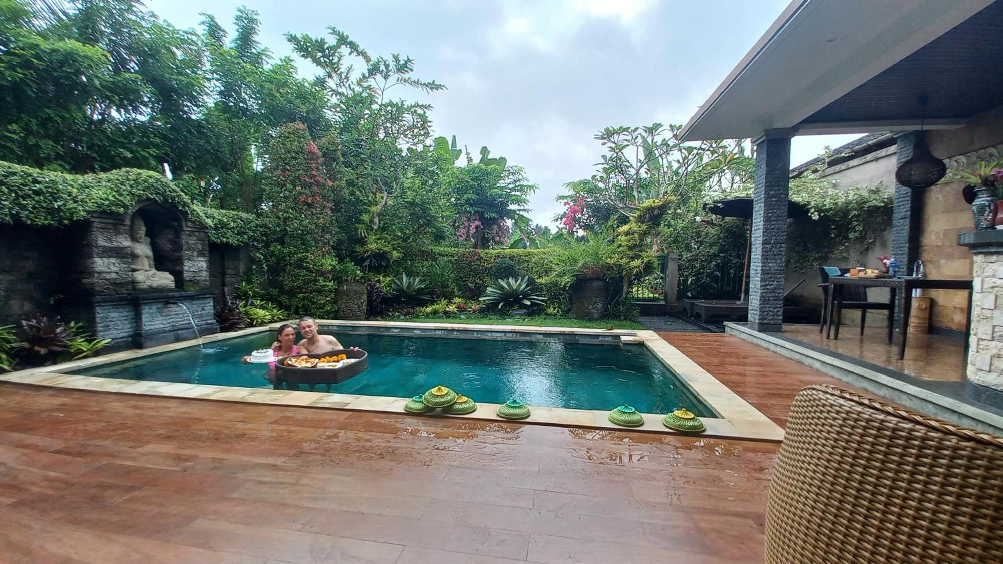 Paradise Villa *