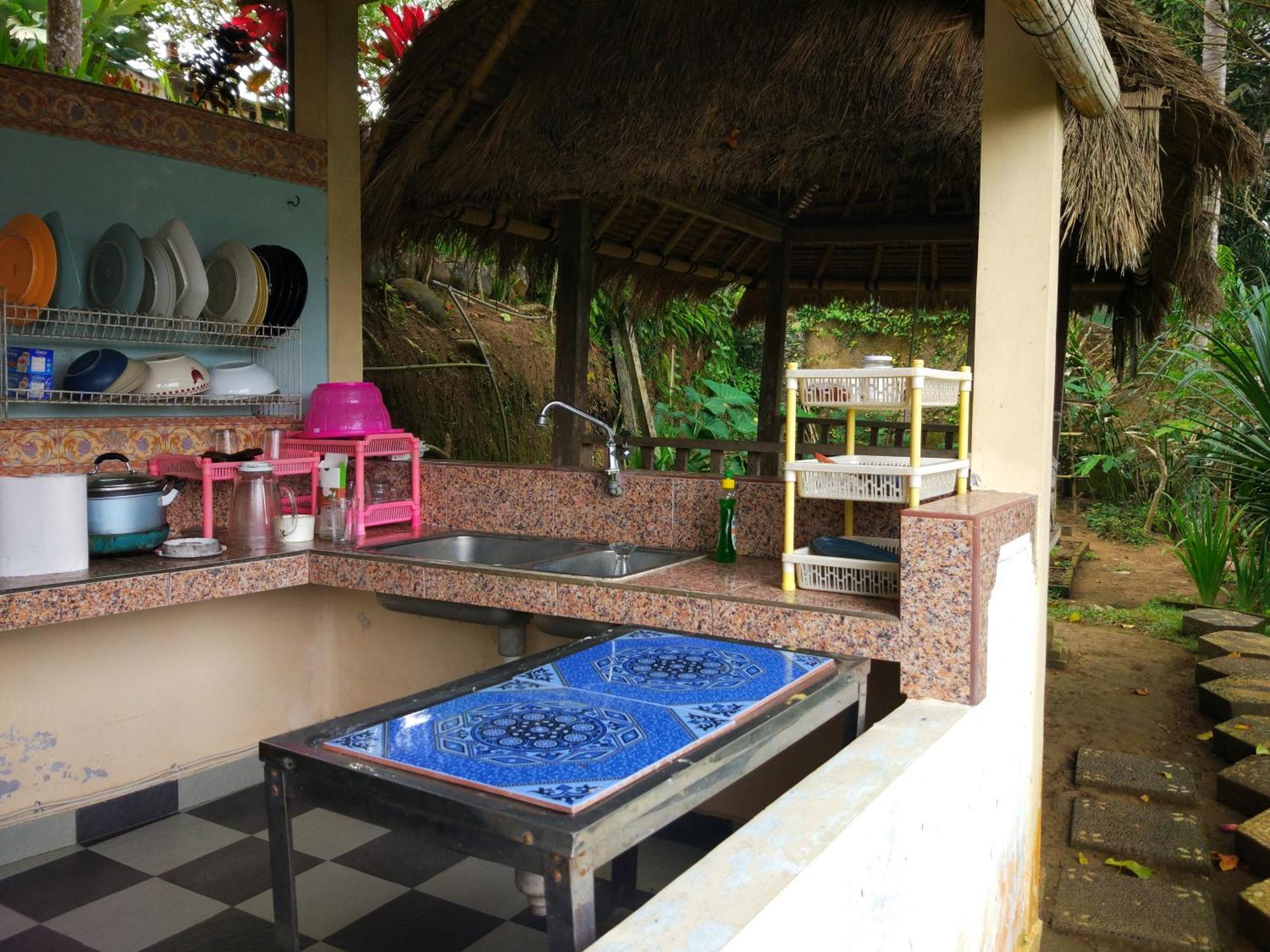 Holiday park Tirta Asri 4*