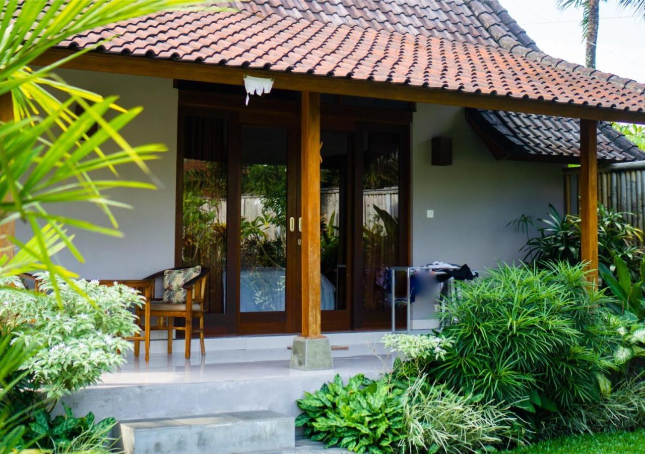Wisma tamu Coconut *