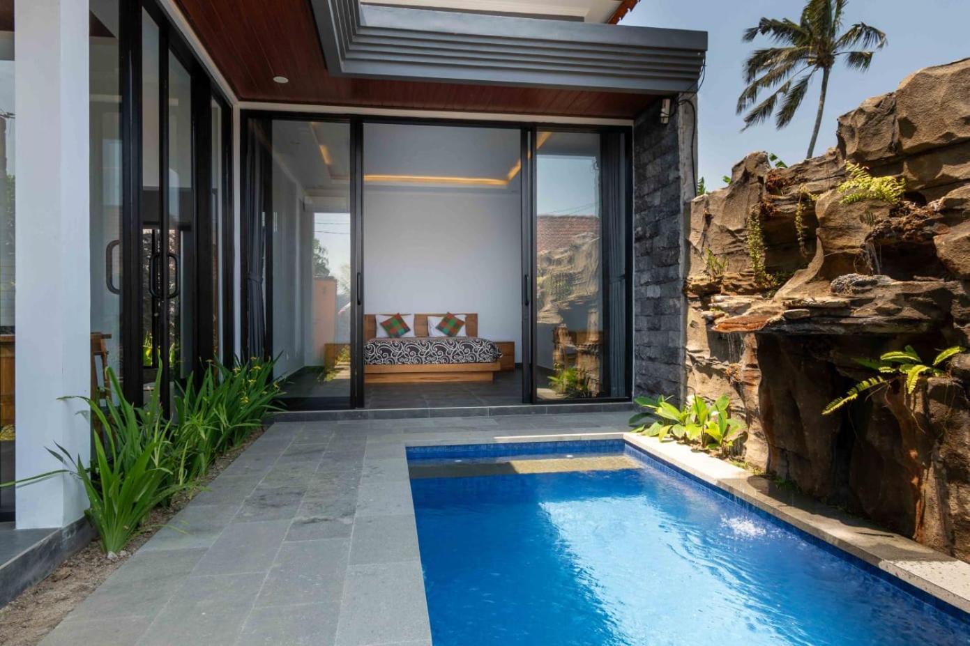Villa Semanggi Private *