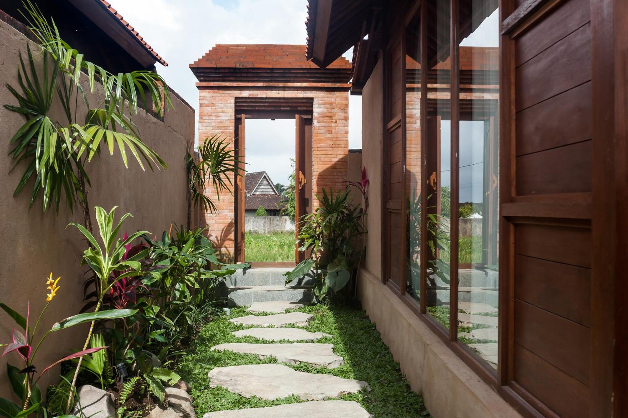 Santris By Pramana Villa *
