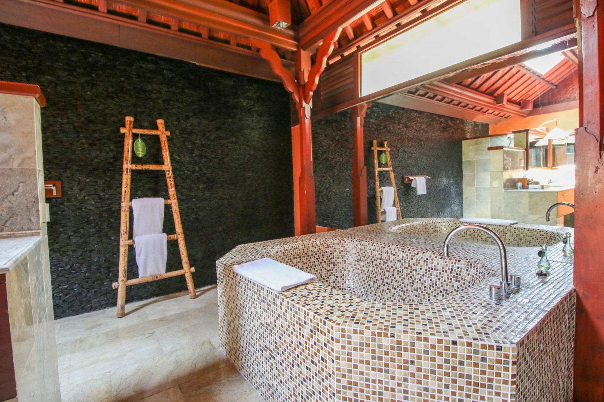 Kupu Kupu Barong And Tree By L'occitane Resort