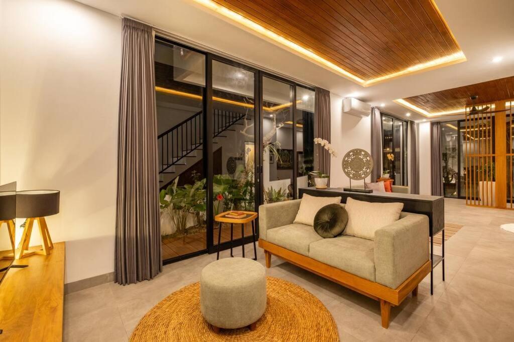 Temple Tree By Orivista, Rice Field View Villa *