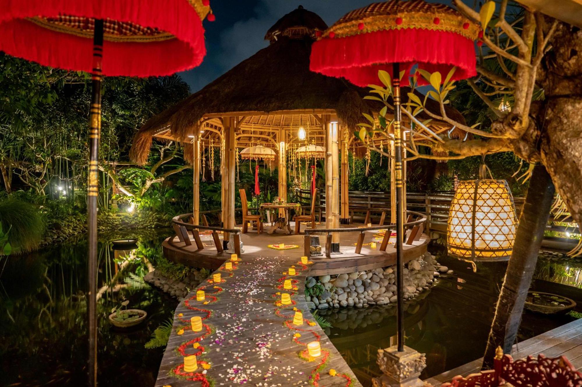Arya Villa *
