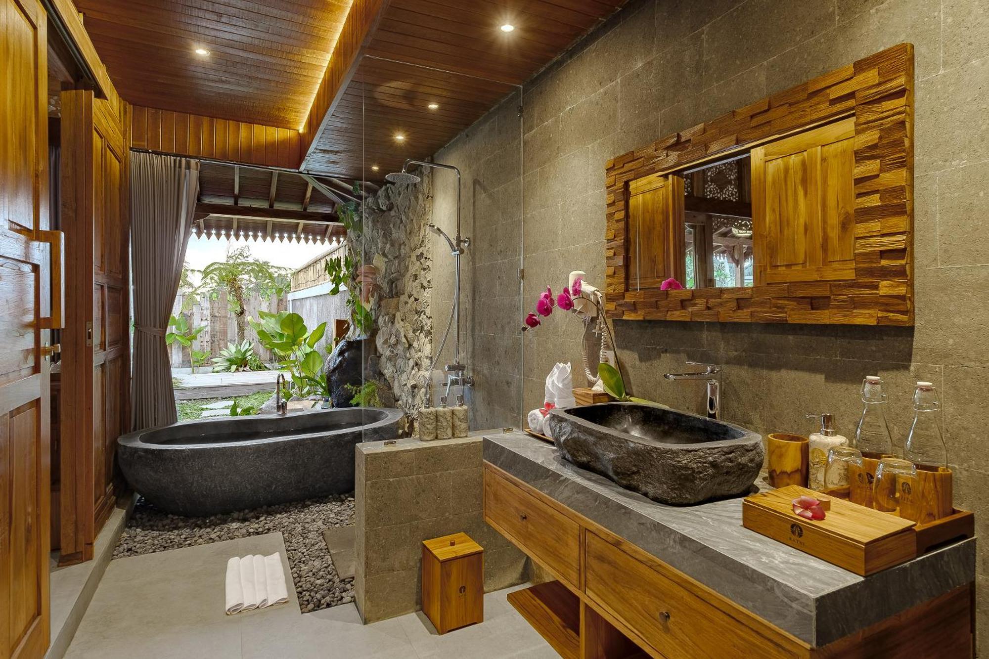 Ratni Ubud (Bali)