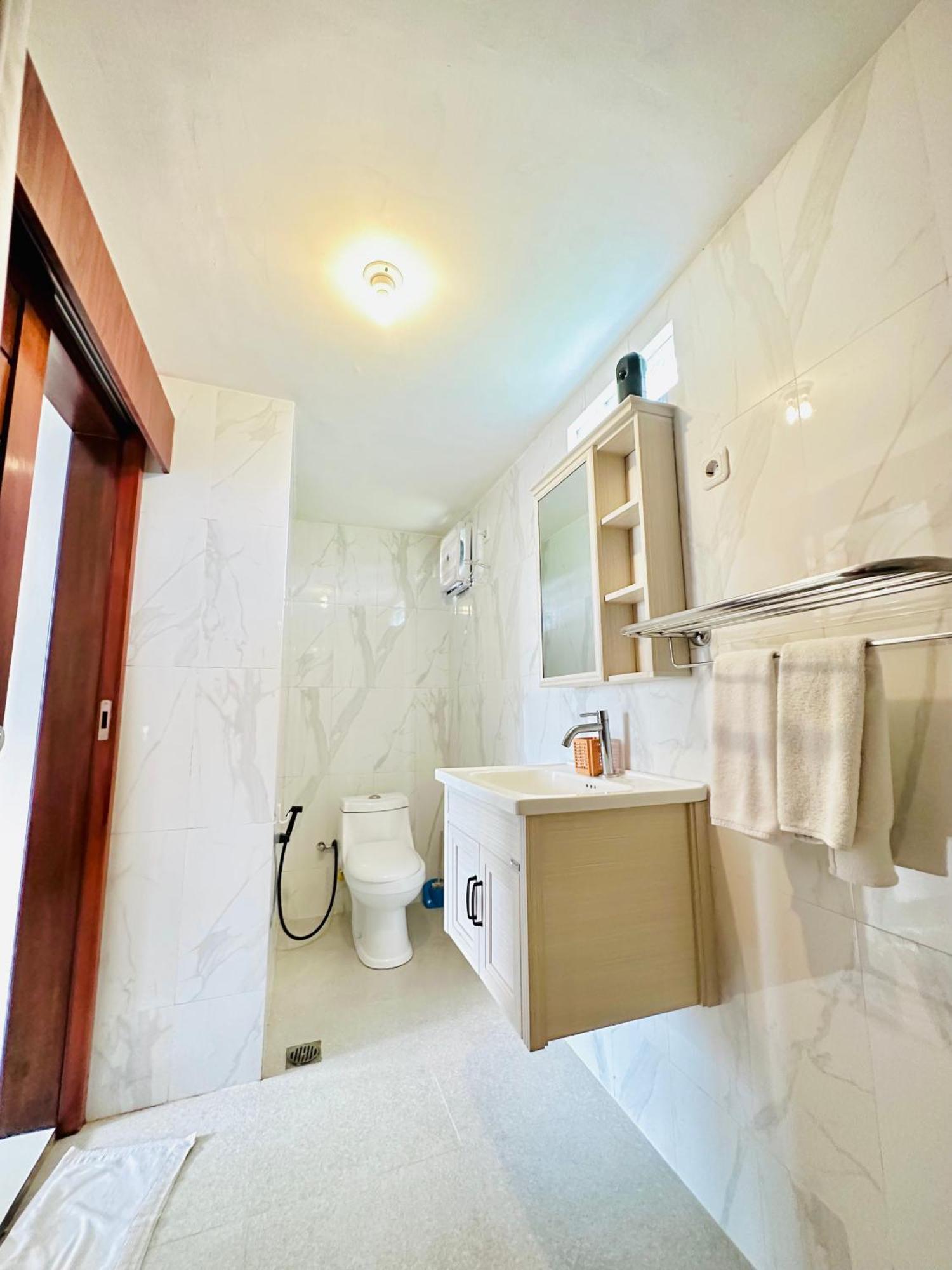 Akatara Guest house *