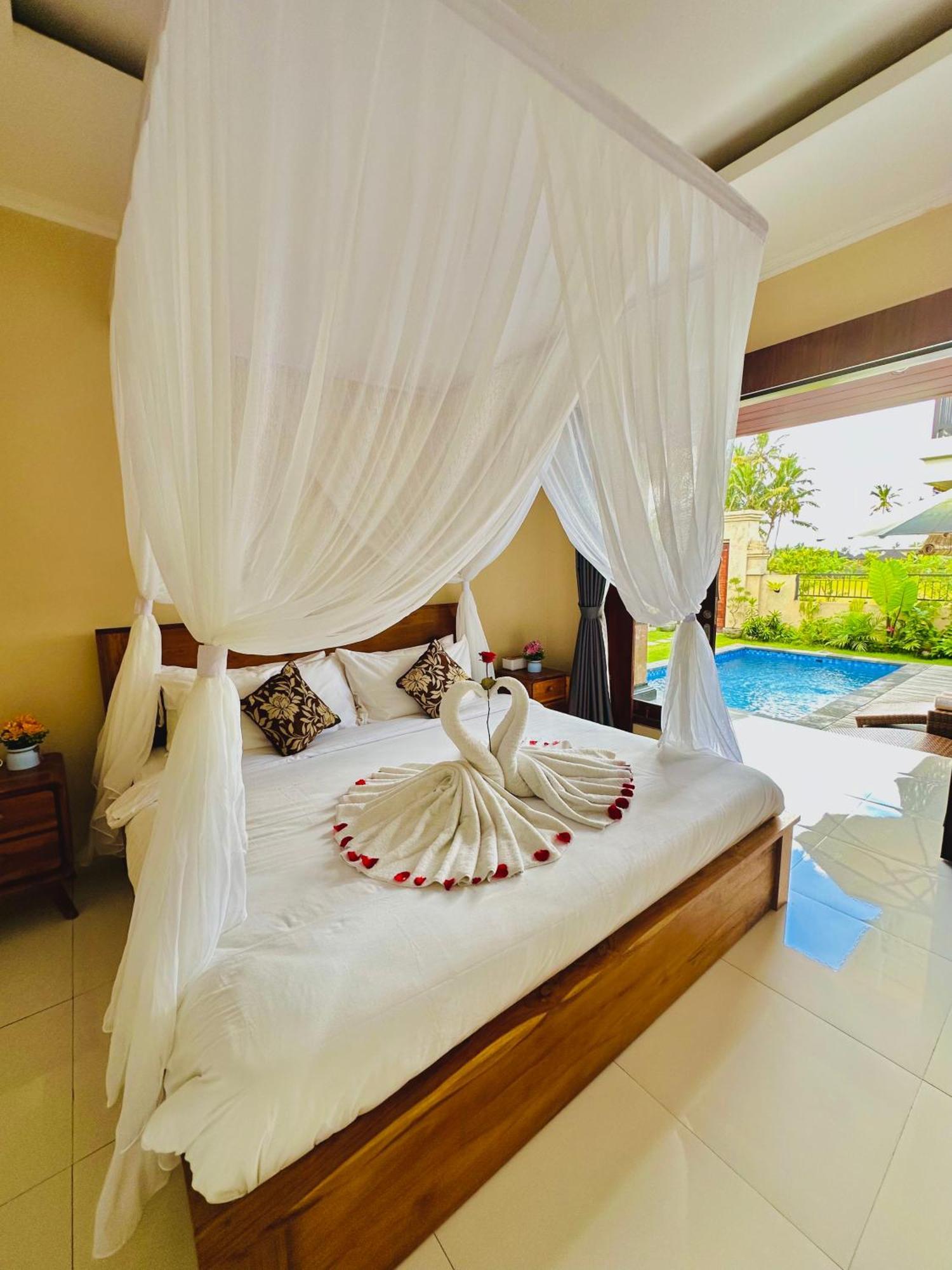 Akatara Guest house *
