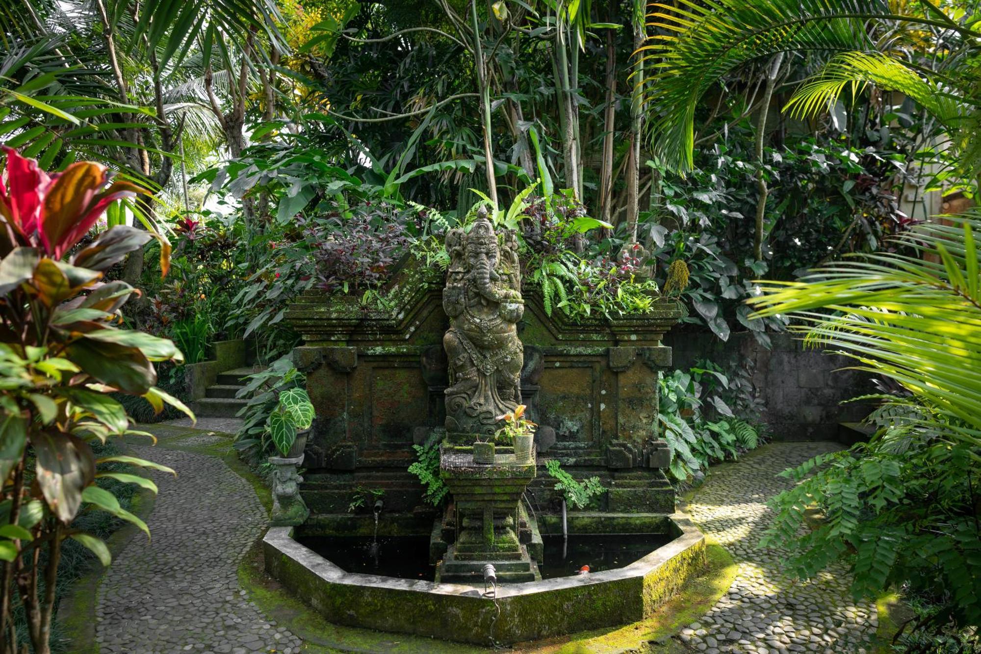 Santra Putra At Karja Art Space Guest house Ubud (Bali)