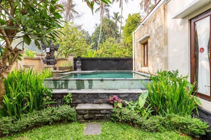 Villa Kubu Kapas Bali *