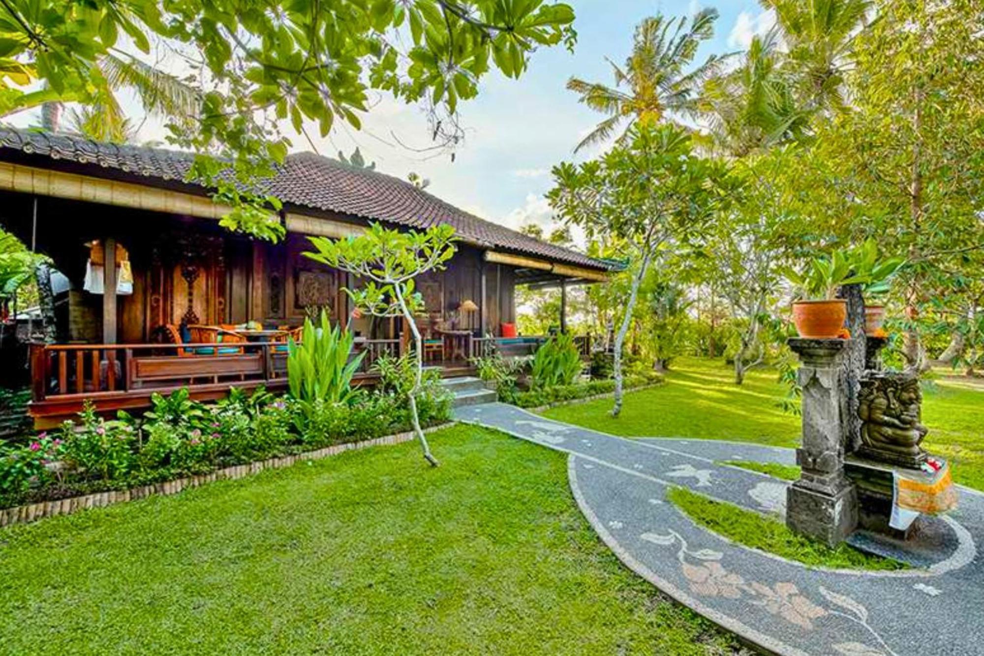 Dihya 1 Bedroom Deluxe Garden Wooden Zn231