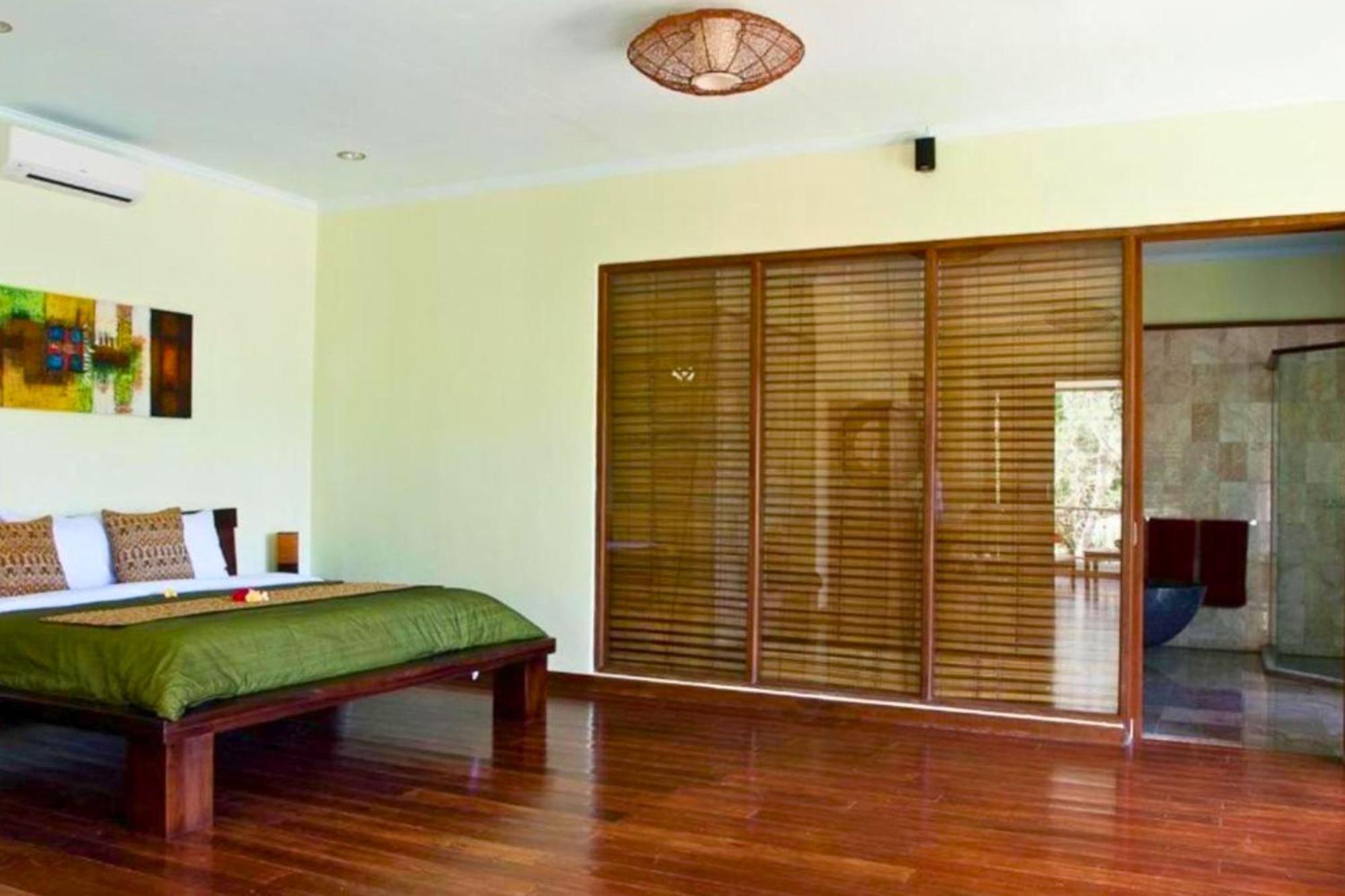 Neena 1 Bedroom Zn245 Apartment