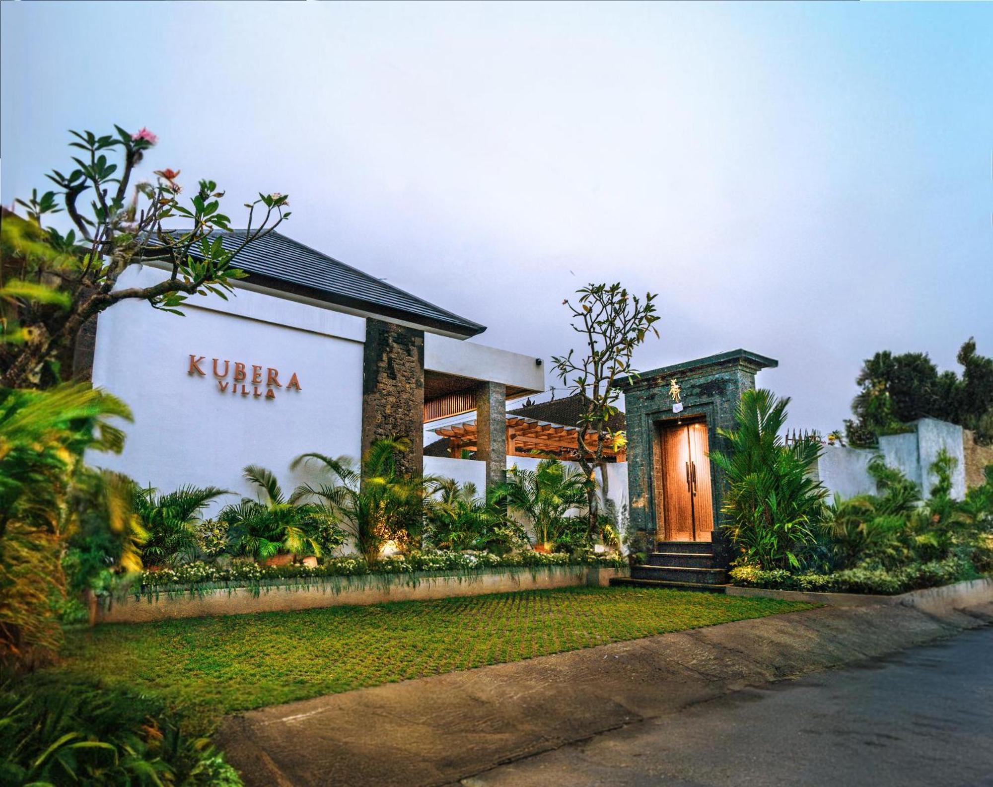 Hotel Kubera Villa Kemenuh By Prasi