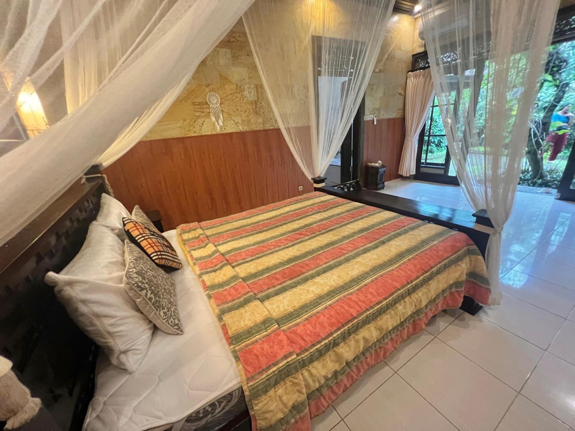 Rumah Kelinci Villa