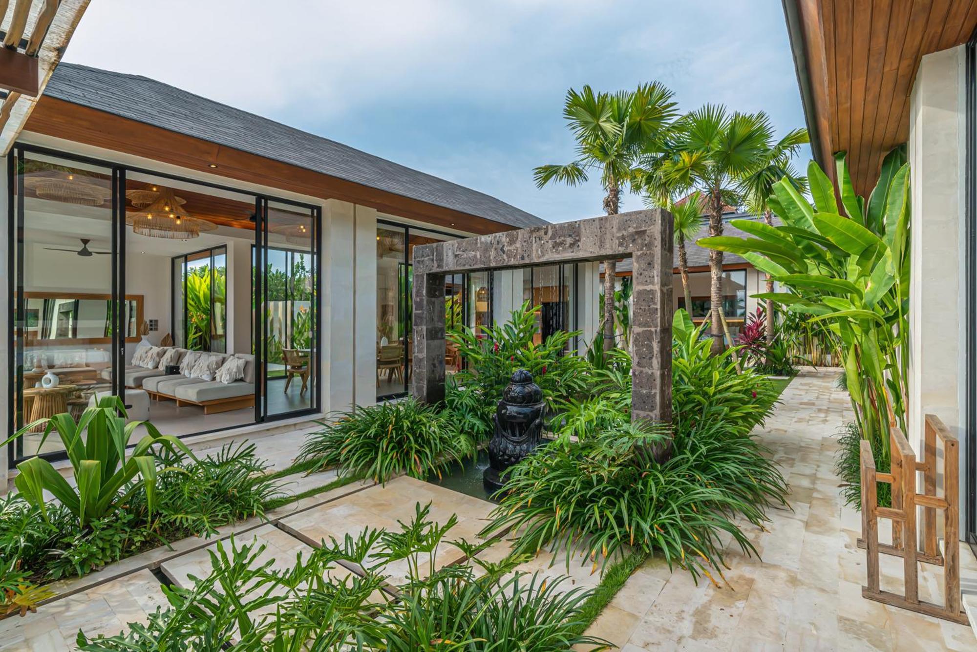 Rosita - Stunning 5br - Sauna, Gym, Rice Field Views * Ubud