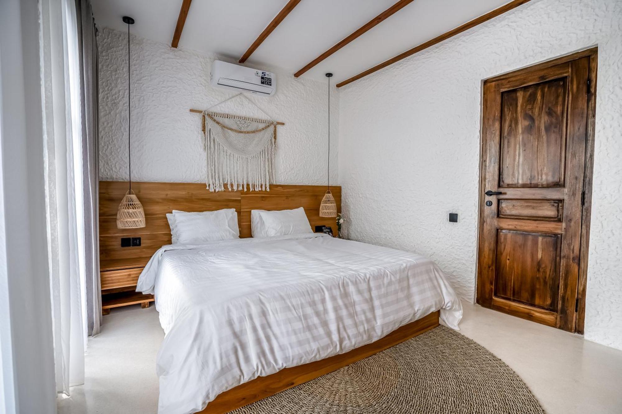 Tropical Tribe By Evdekimi - Stylish 3br With Nature View And Relaxing Pool - Long Extras Villa Ubud (Bali)