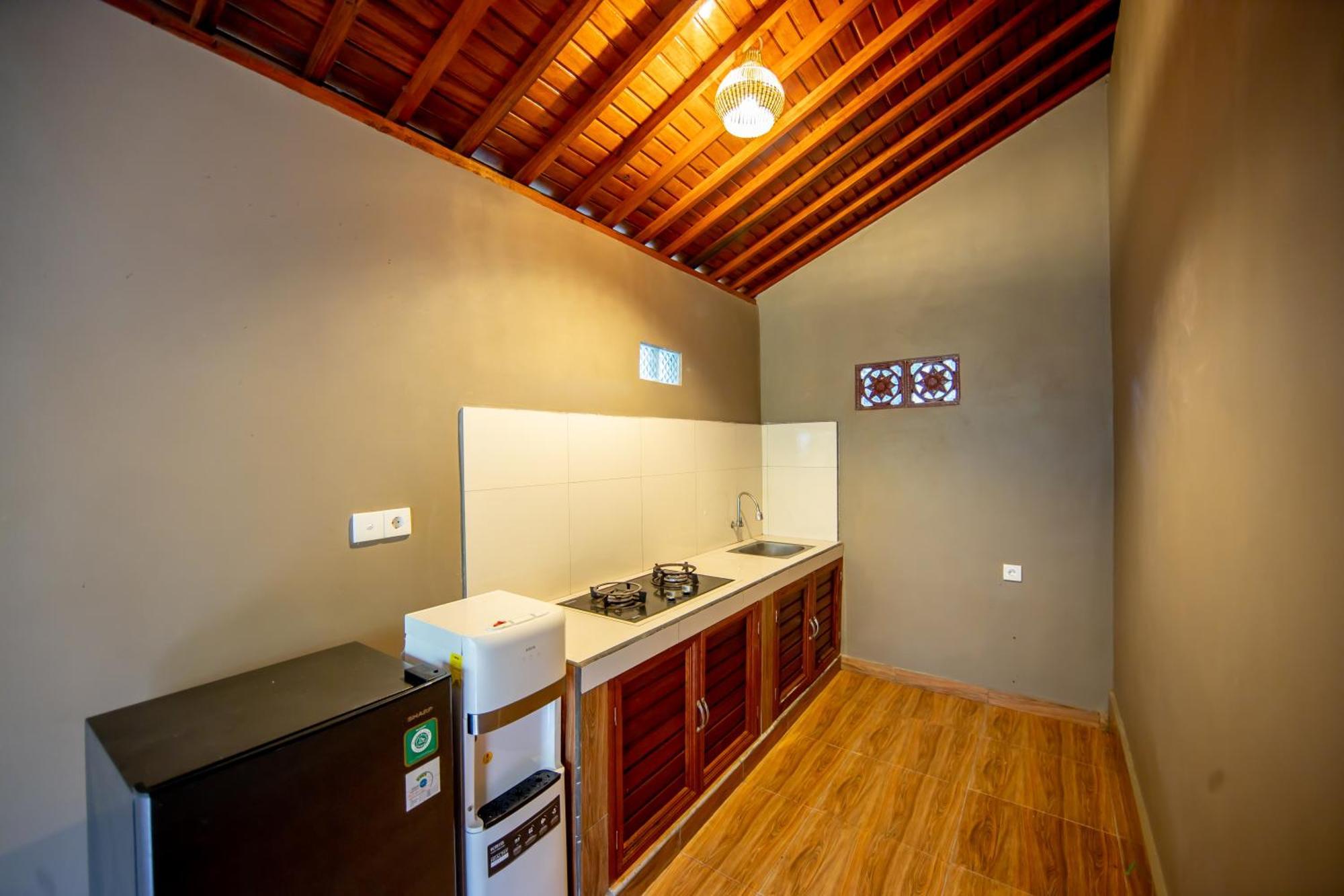 Niti Keliki Villa *
