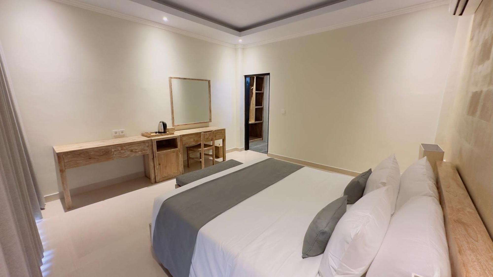 Nayndra House Homestay *