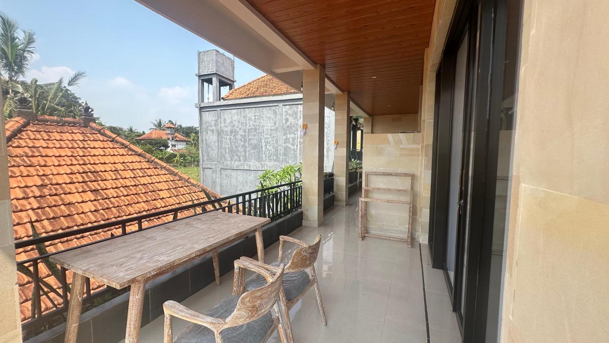 Nayndra House