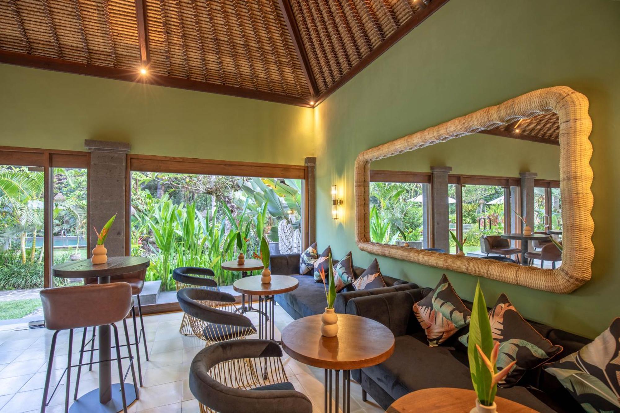 Villa Suara Air Luxury *
