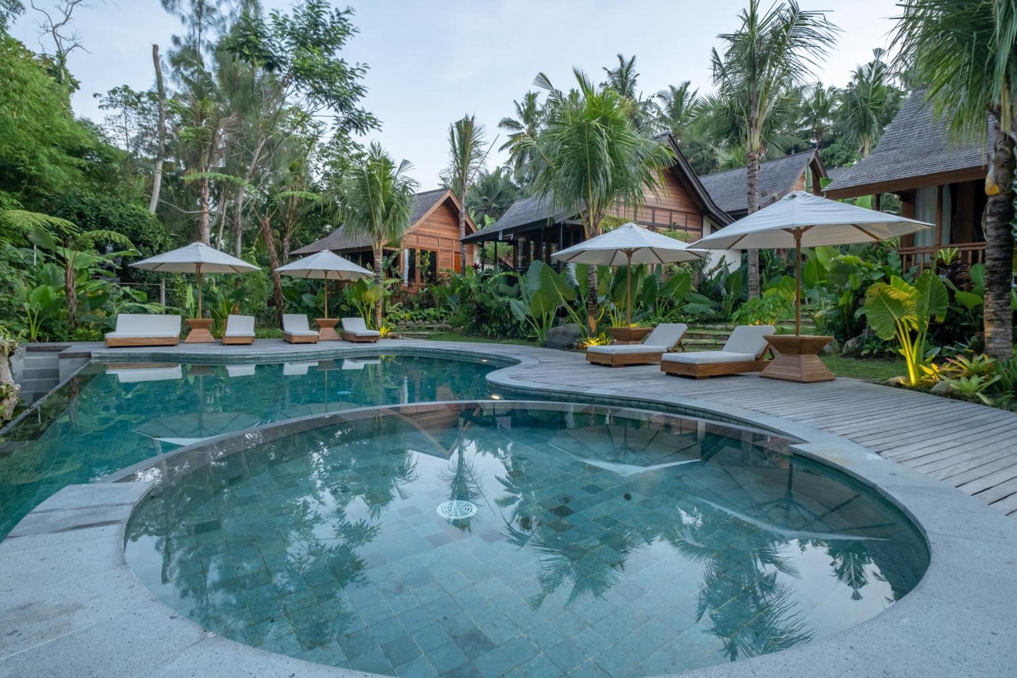 Samujha Resort *