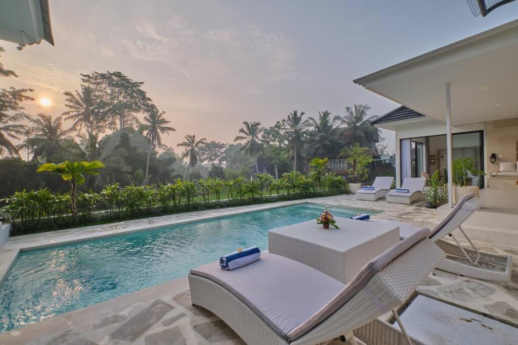 Newly! 3bdr Modern Close To Center Villa Ubud (Bali)