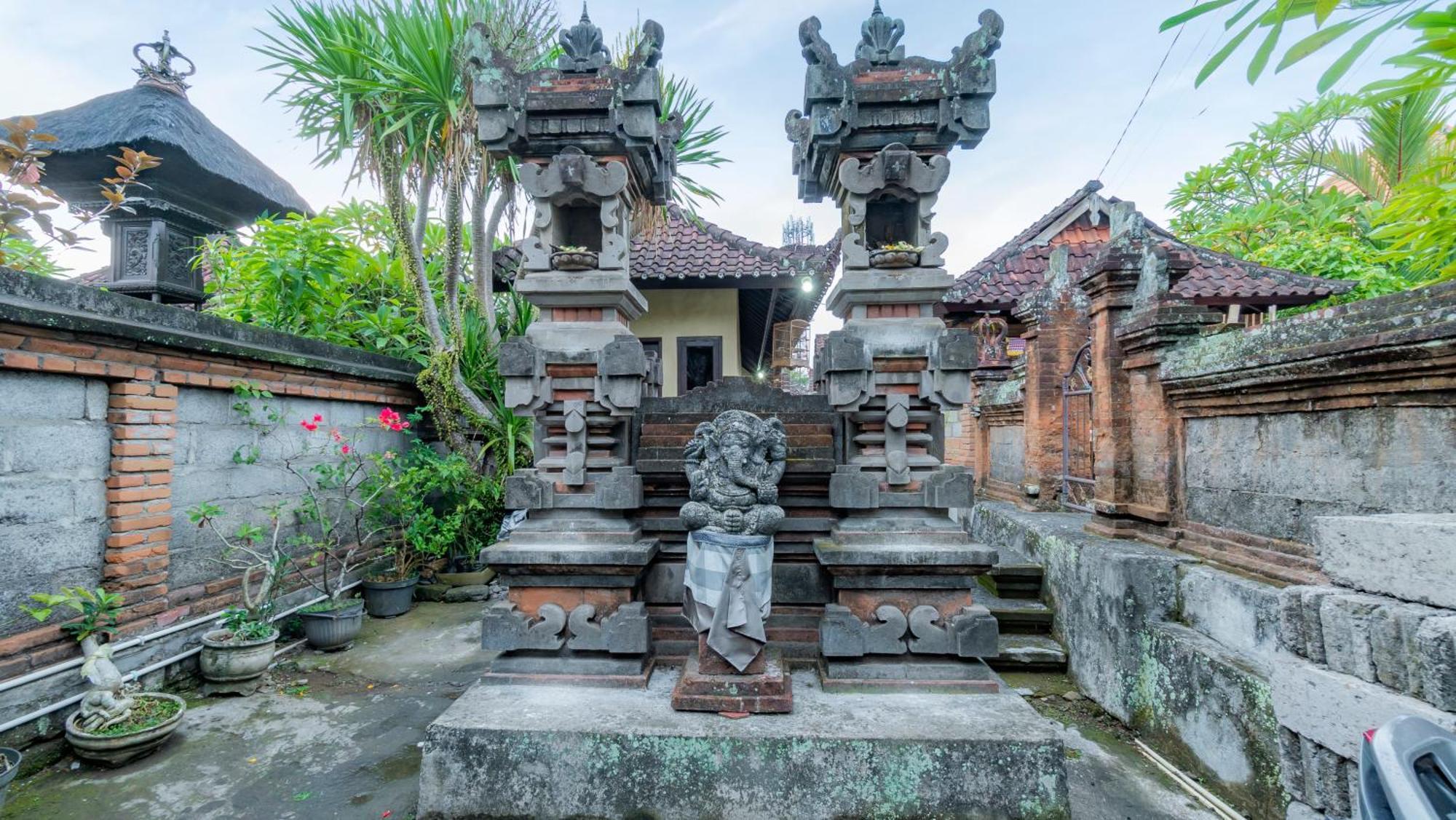 Bubu House *