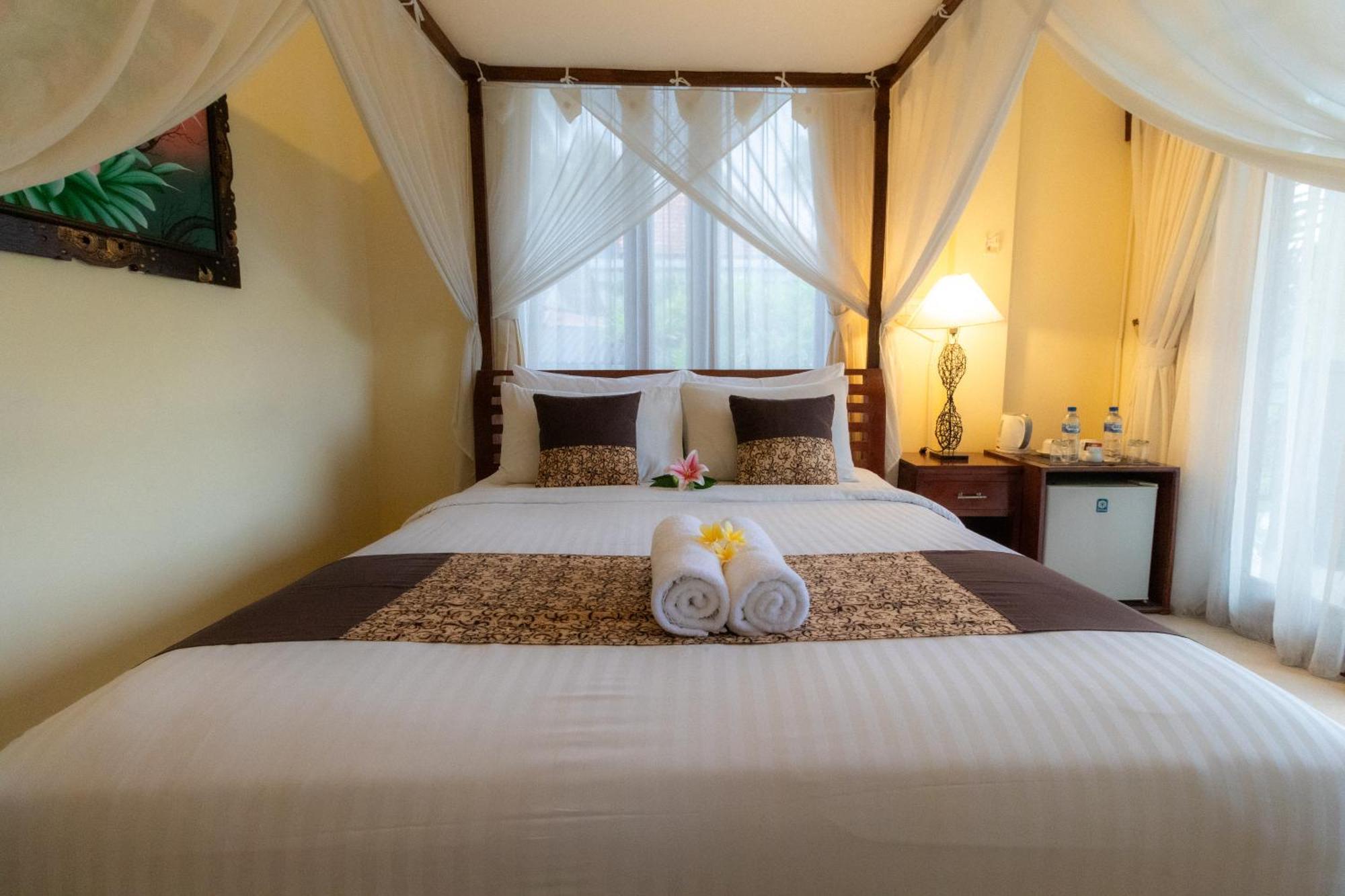 Resor Doni House & 3*