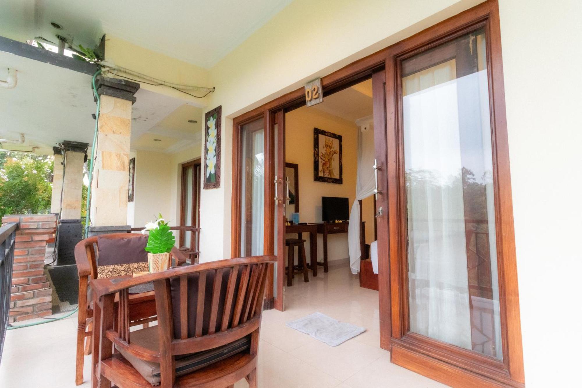 Resor Doni House &