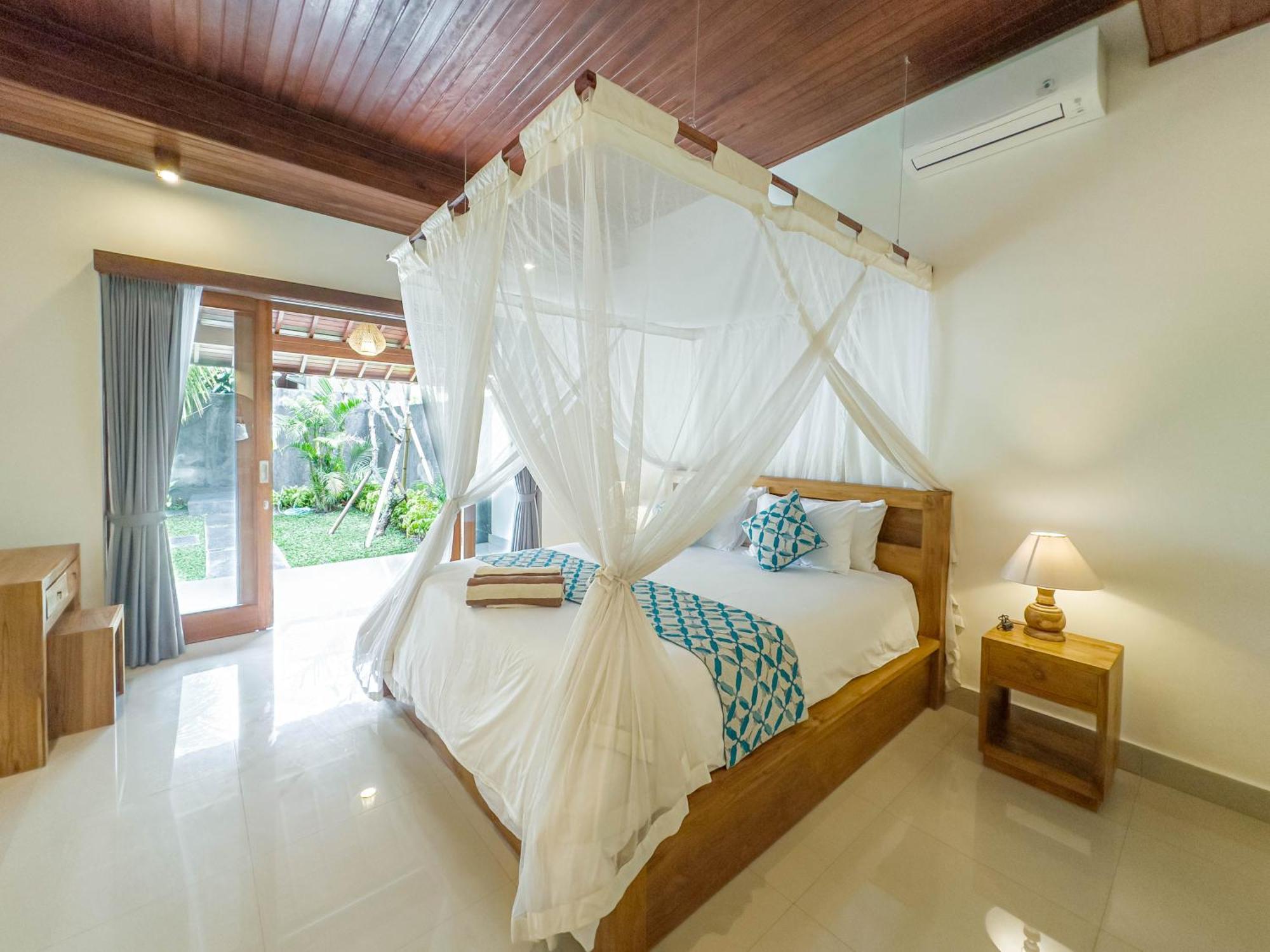 Villa Tutik Private House By Supala *