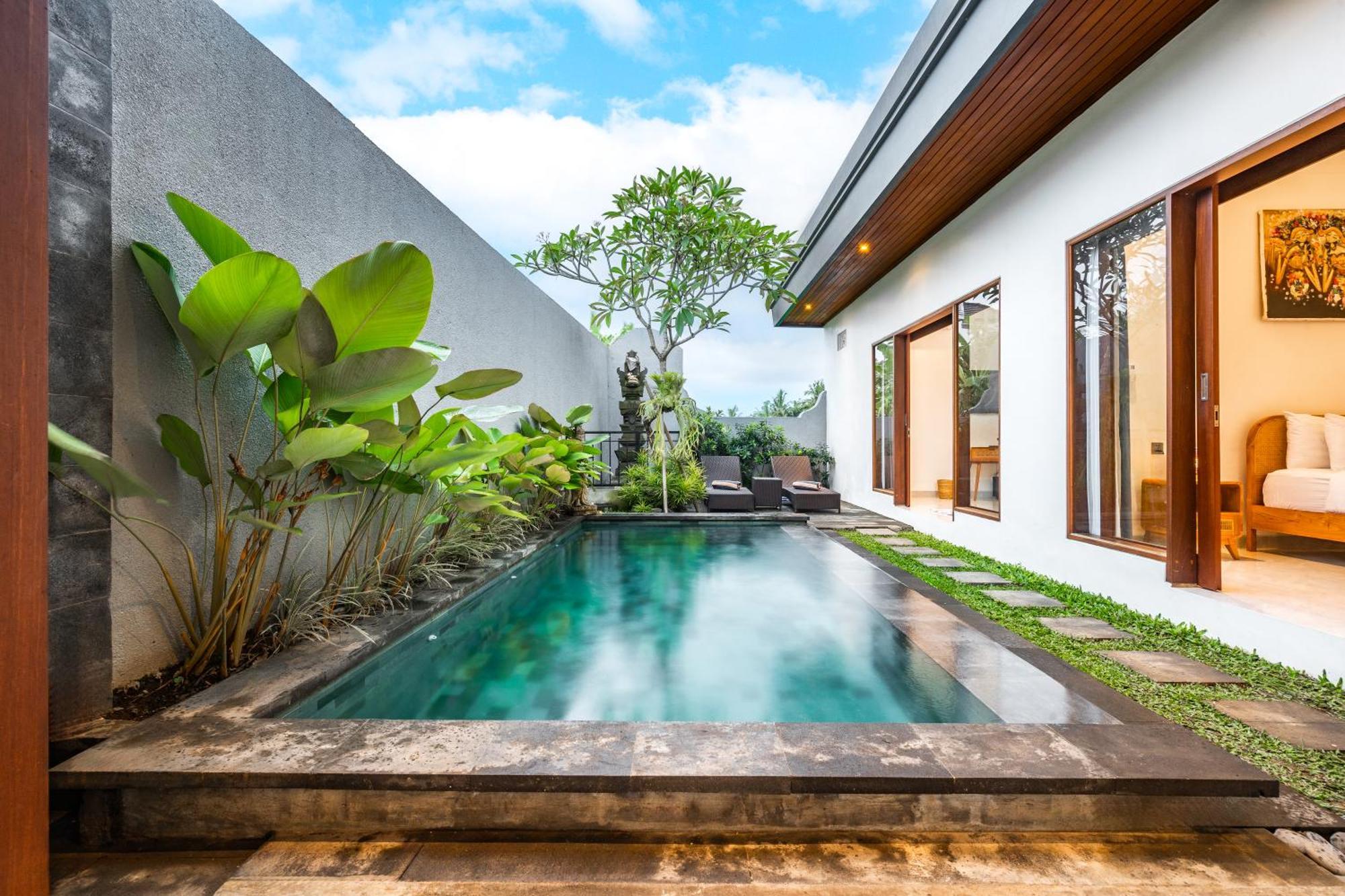 Made Villa