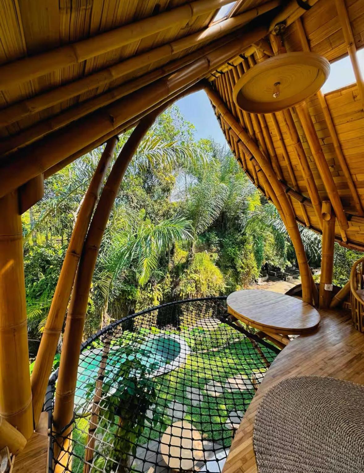 Villa Wahem Eco Bamboo - Magical Bamboo House Bali *