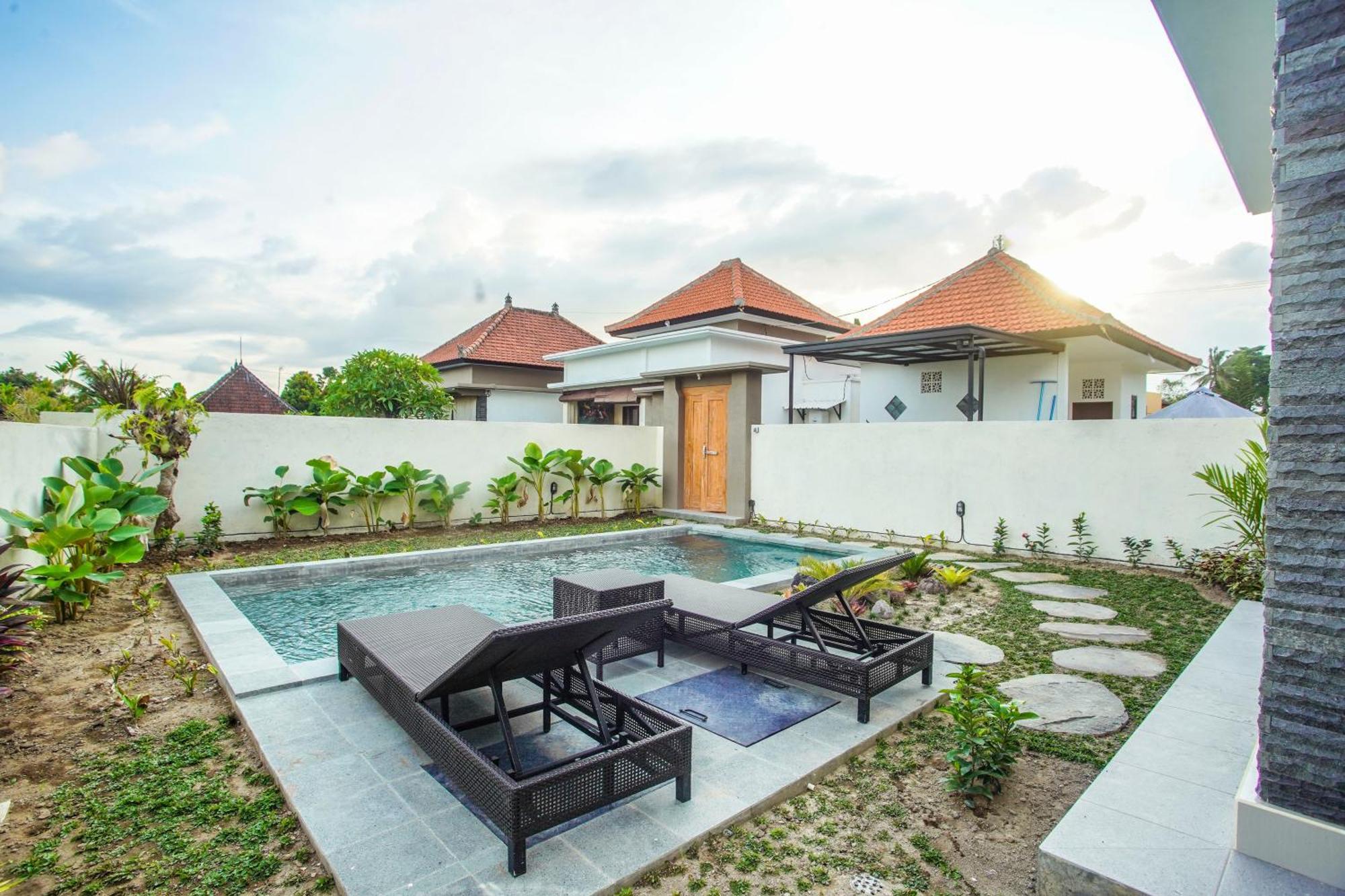 Puri Arta Villa