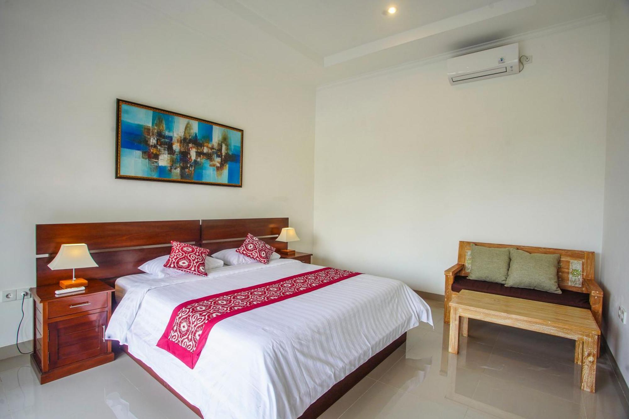 Puri Arta Villa *