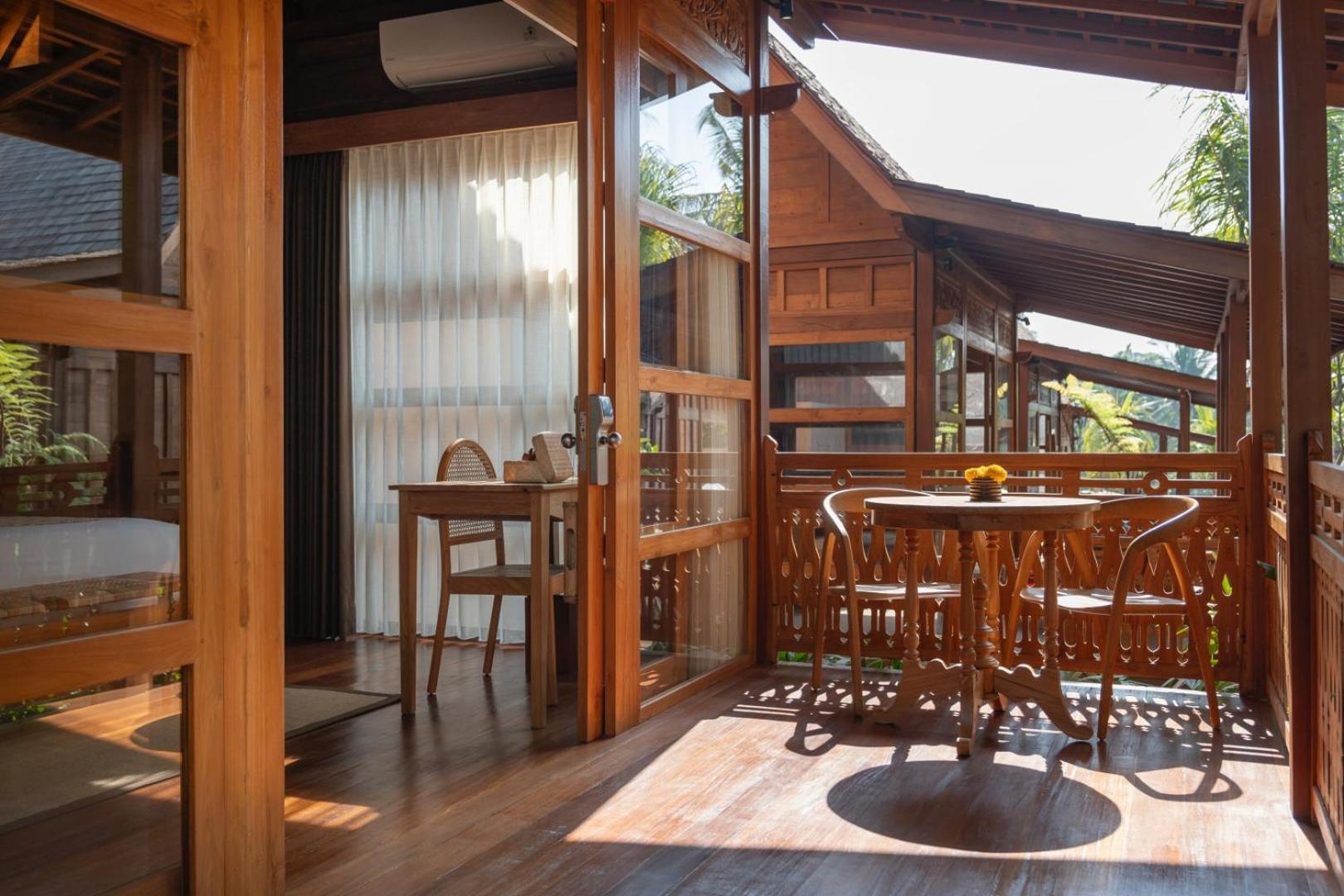 Hotel Unagi Wooden By Emana