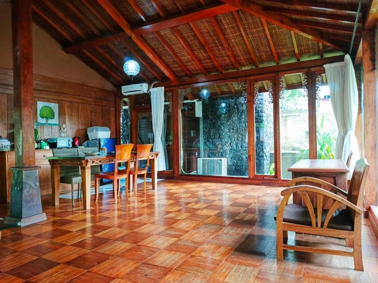 Malathi Traditional Joglo House With Pool View Villa Ubud (Bali)