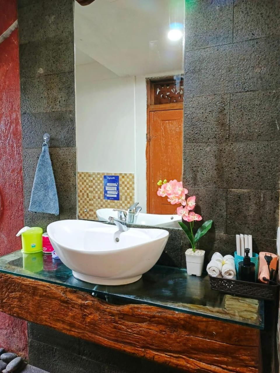 Malathi Traditional Joglo House With Pool View Villa Ubud (Bali)
