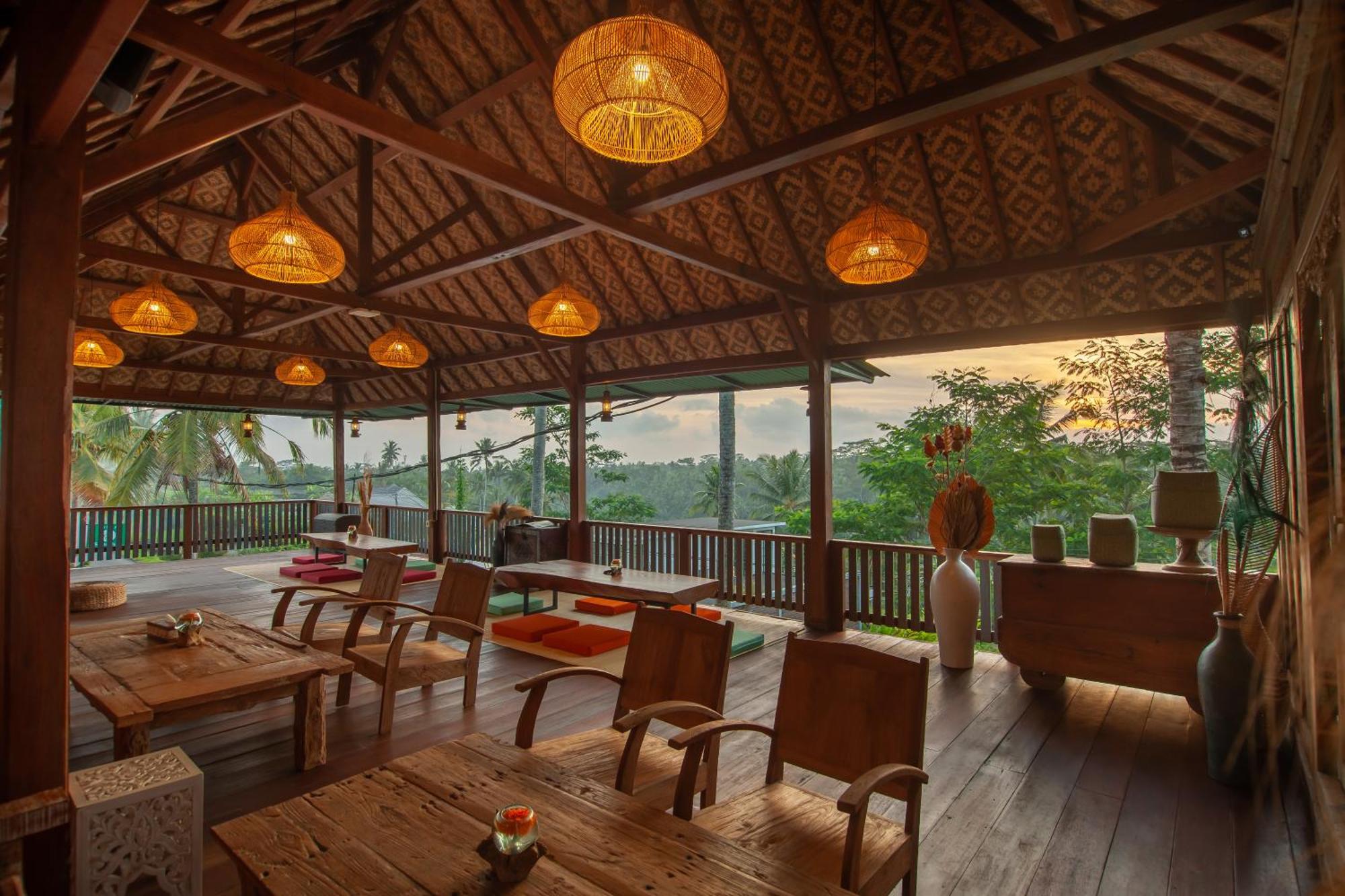Hotel D'kamala By Prasi 3*