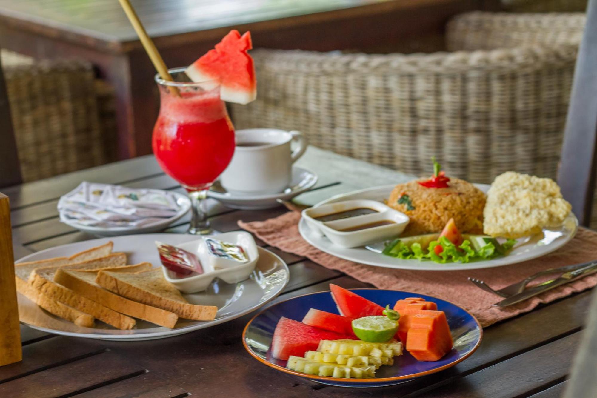 Suly Vegetarian & Hotel