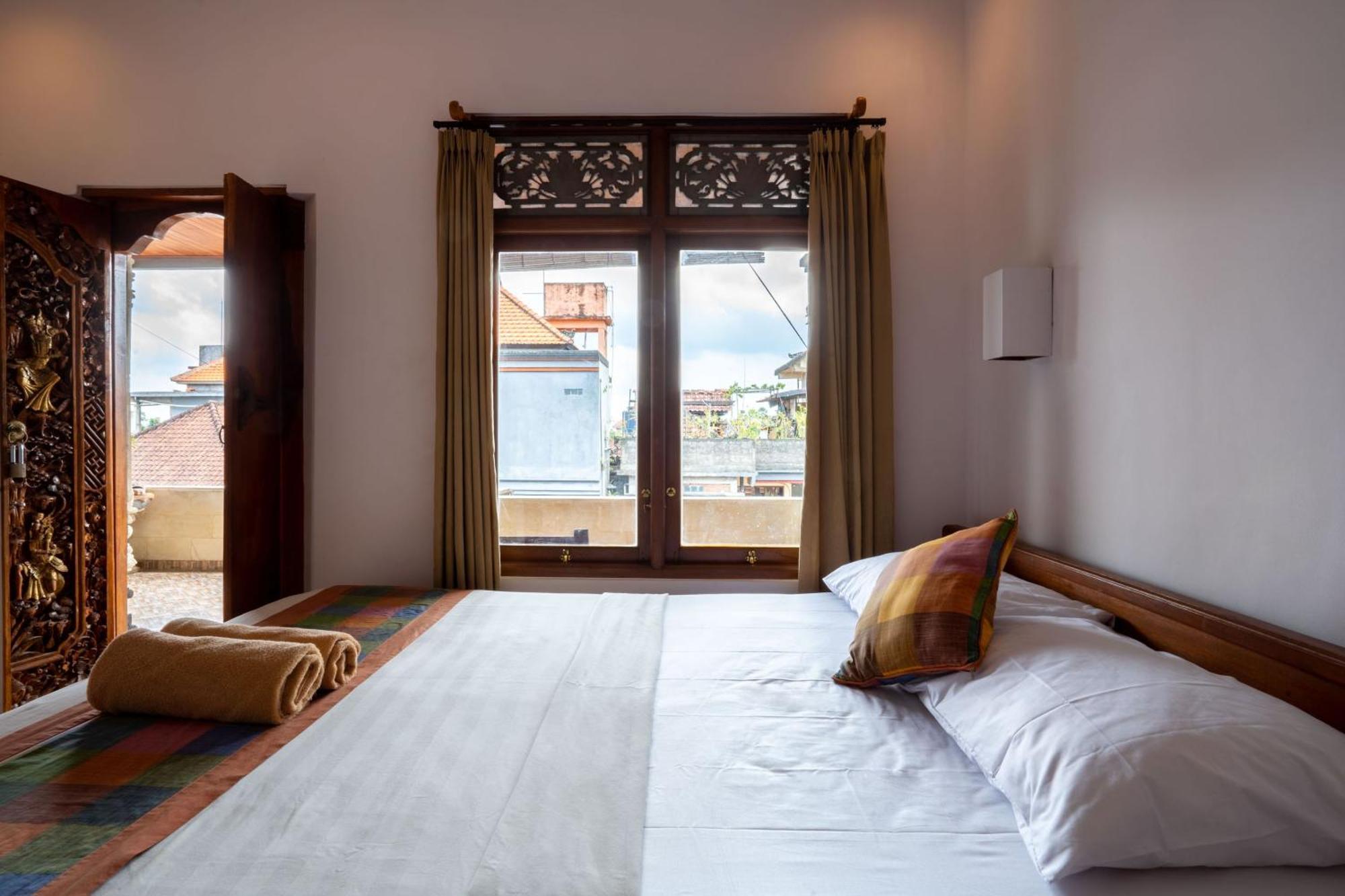 Hotel Suarsena 3*