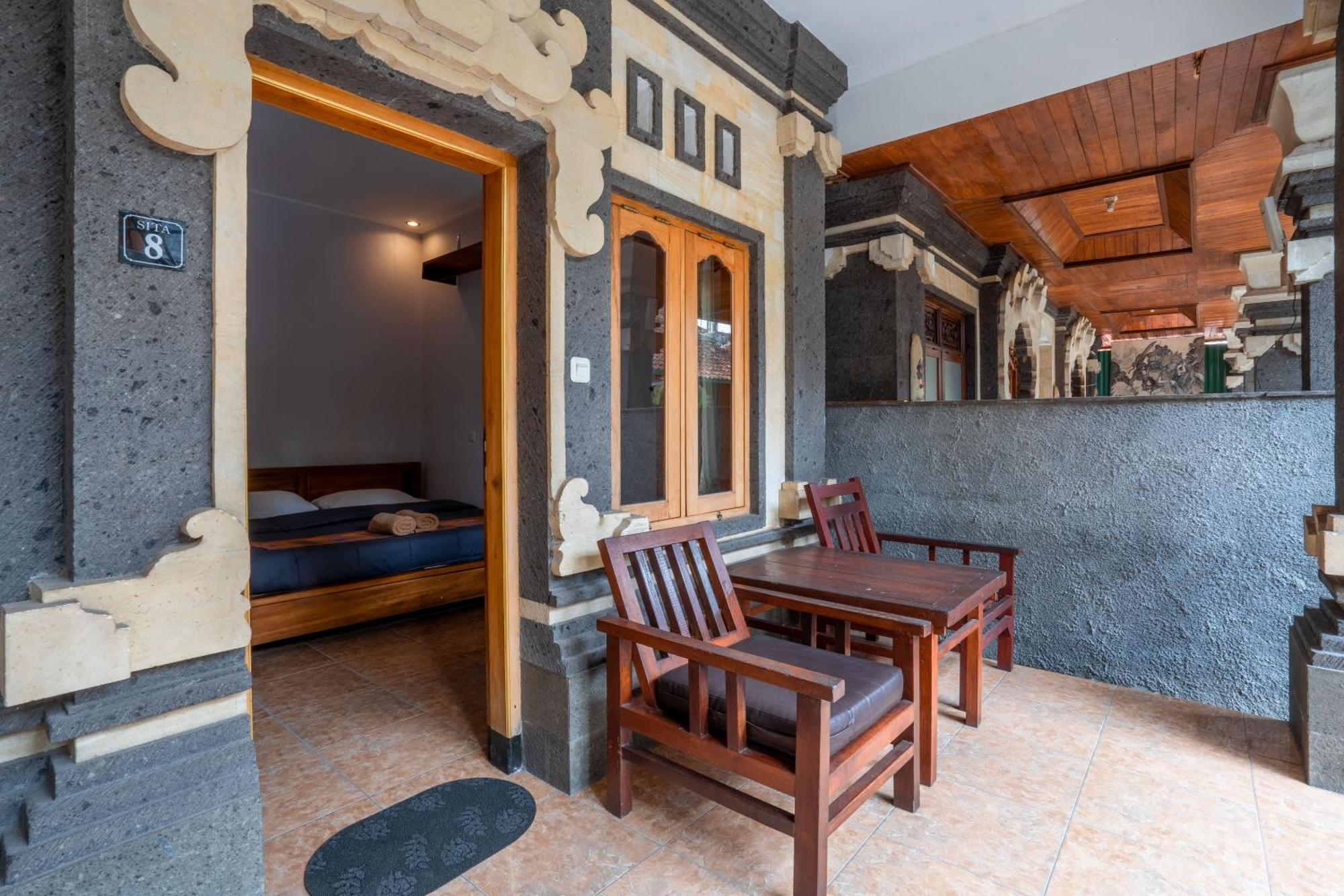 Hotel Suarsena 3*