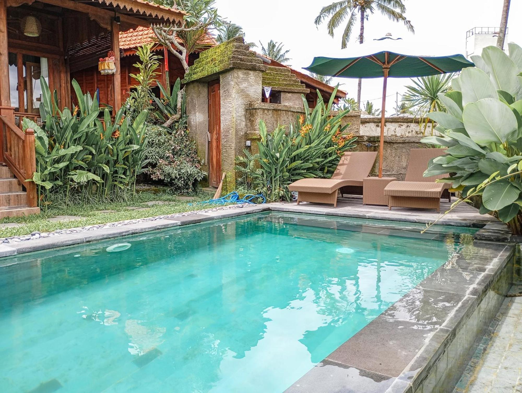 Nyoman Sandat House 2 Bed & Breakfast