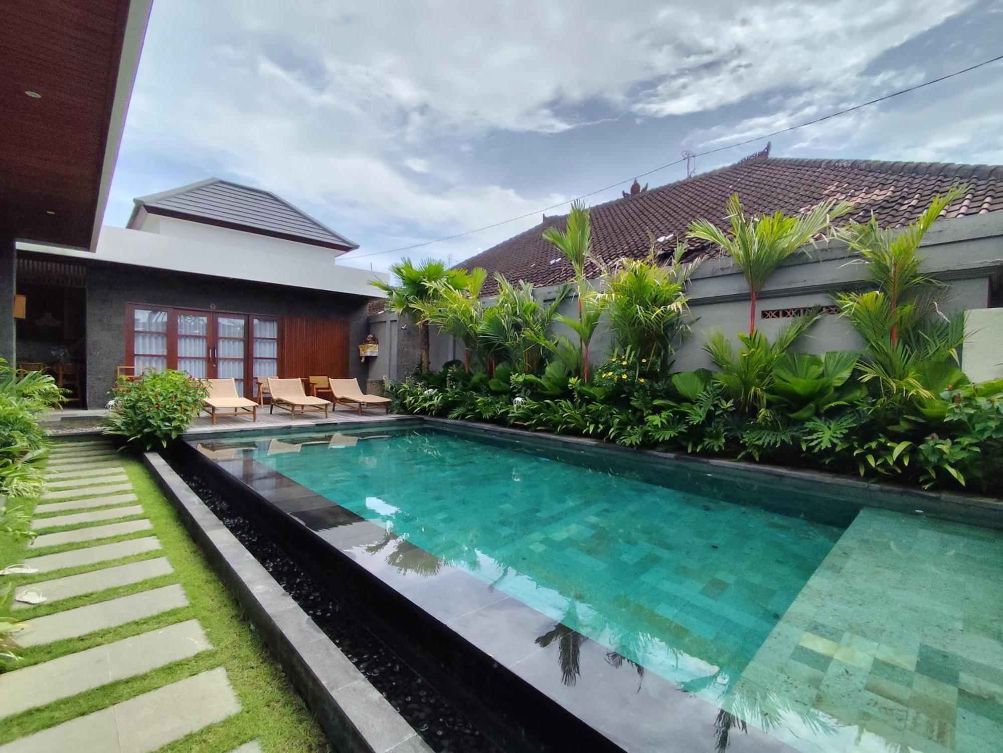 Hotel Kubera Villa Kemenuh By Prasi *