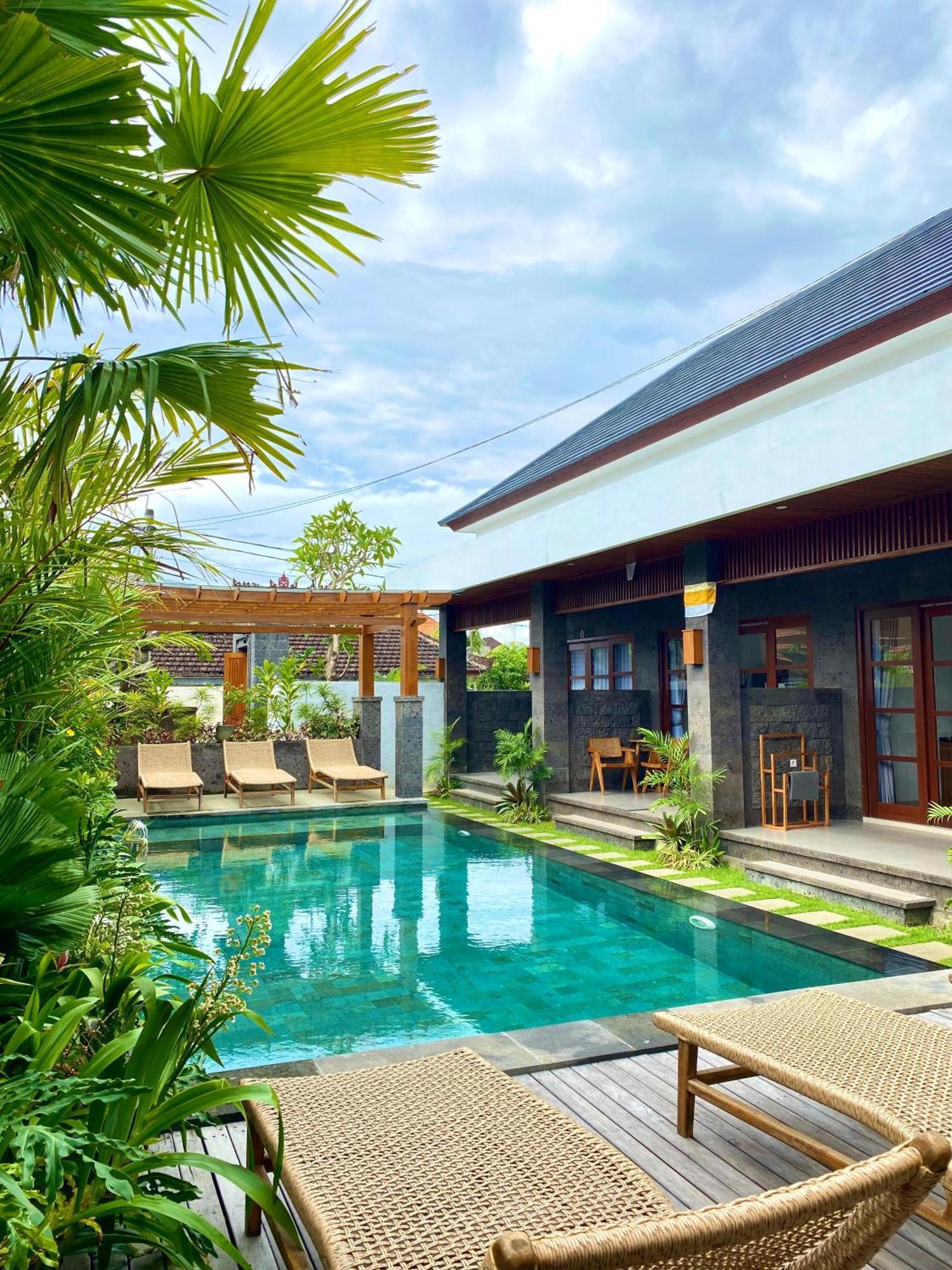 Kubera Villa Kemenuh By Prasi Hotel *