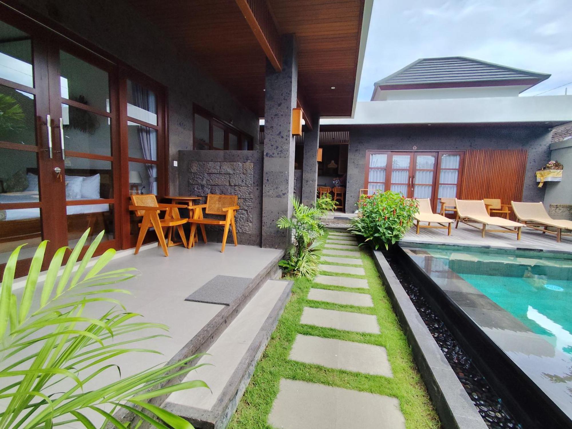 Hotel Kubera Villa Kemenuh By Prasi *
