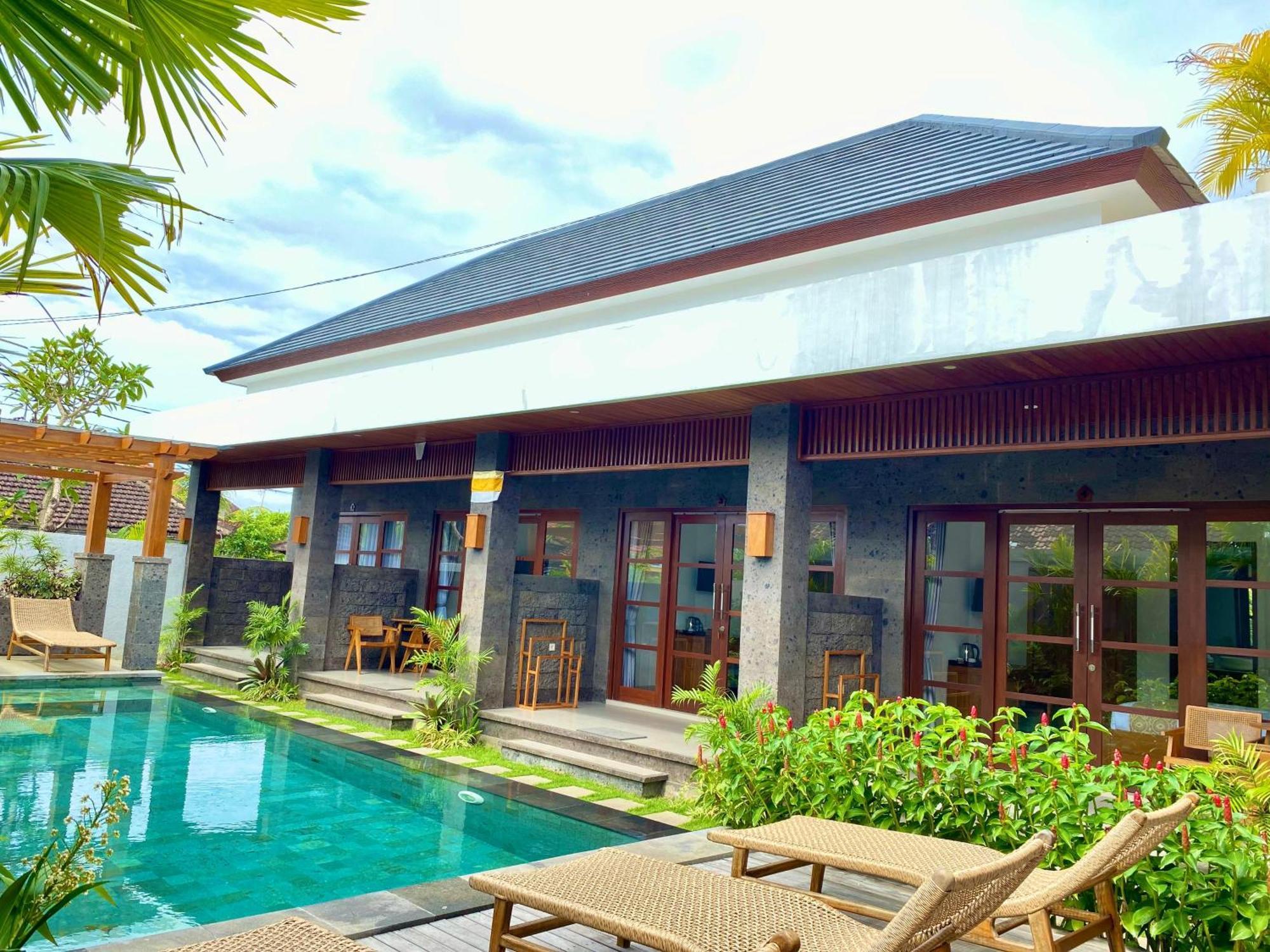Kubera Villa Kemenuh By Prasi Hotel *