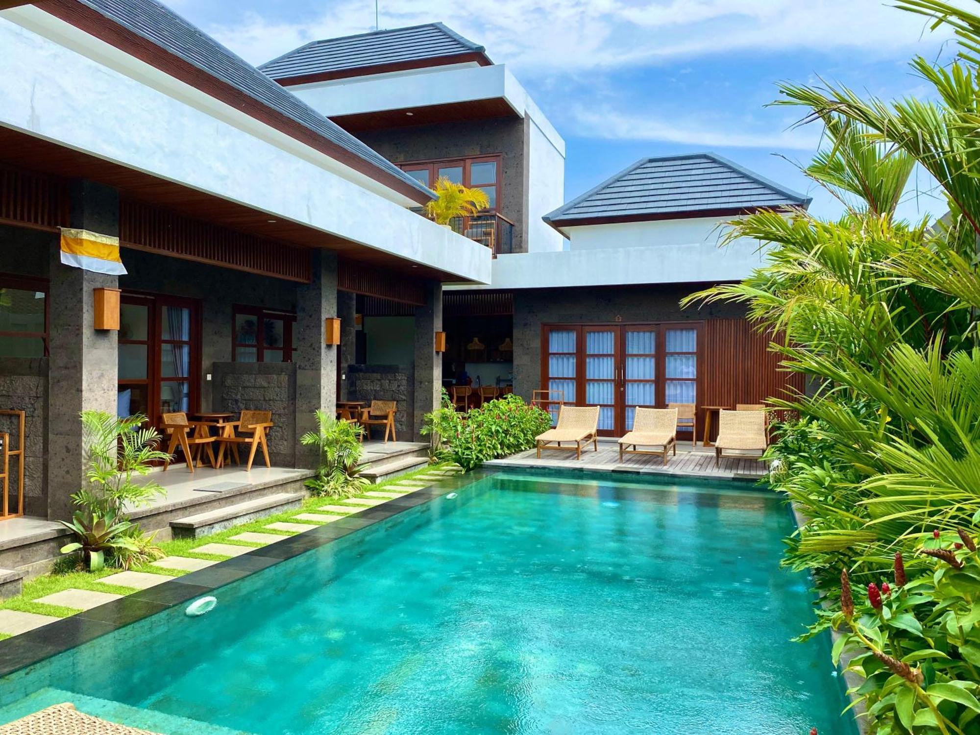 Kubera Villa Kemenuh By Prasi Hotel